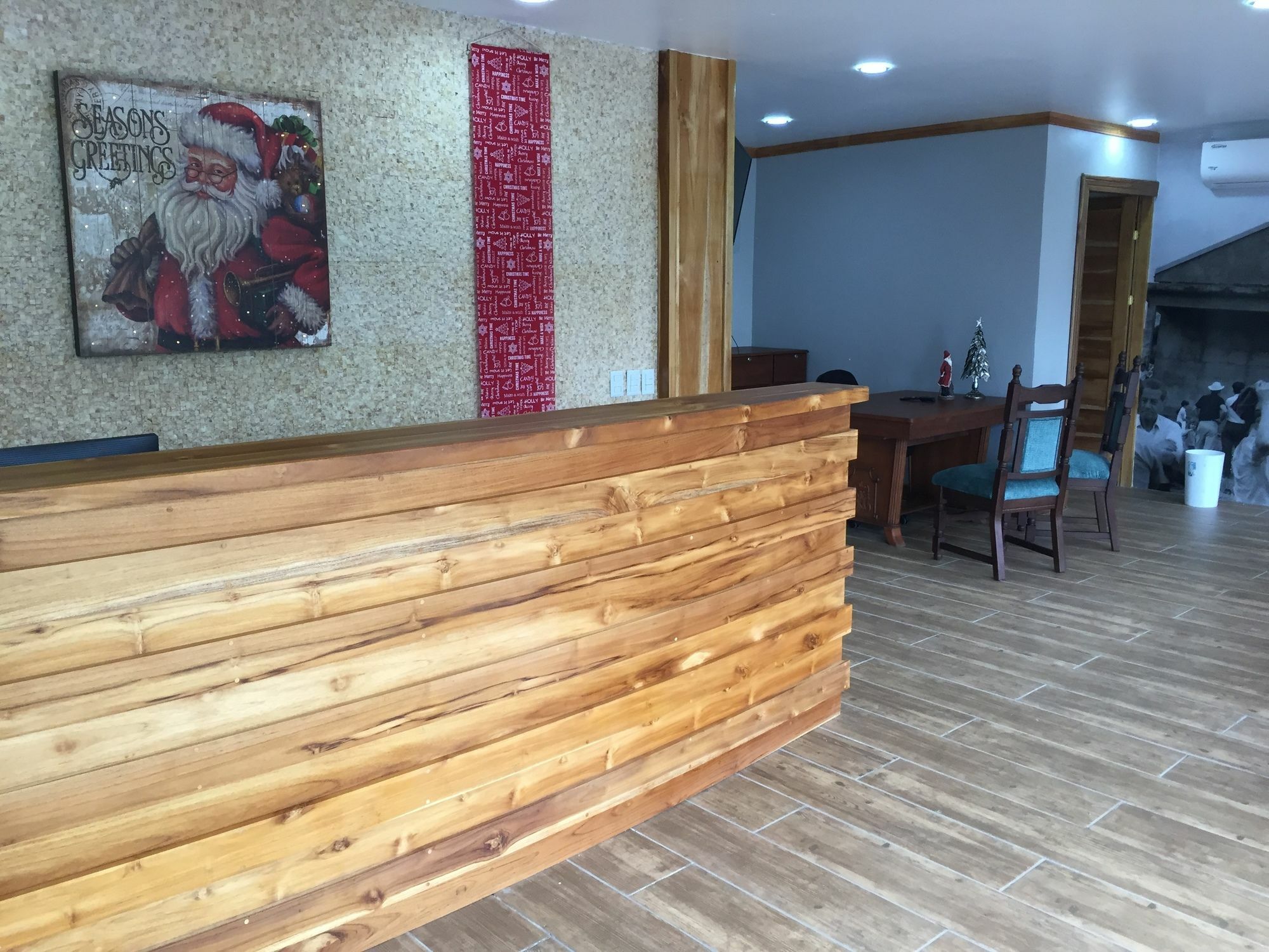 Downtown Boutique 3*